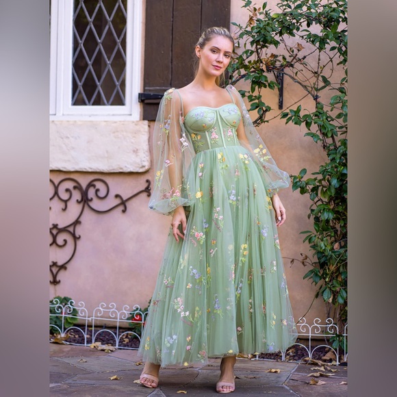 Kiss Prom Floral Gown - Picture 1 of 4